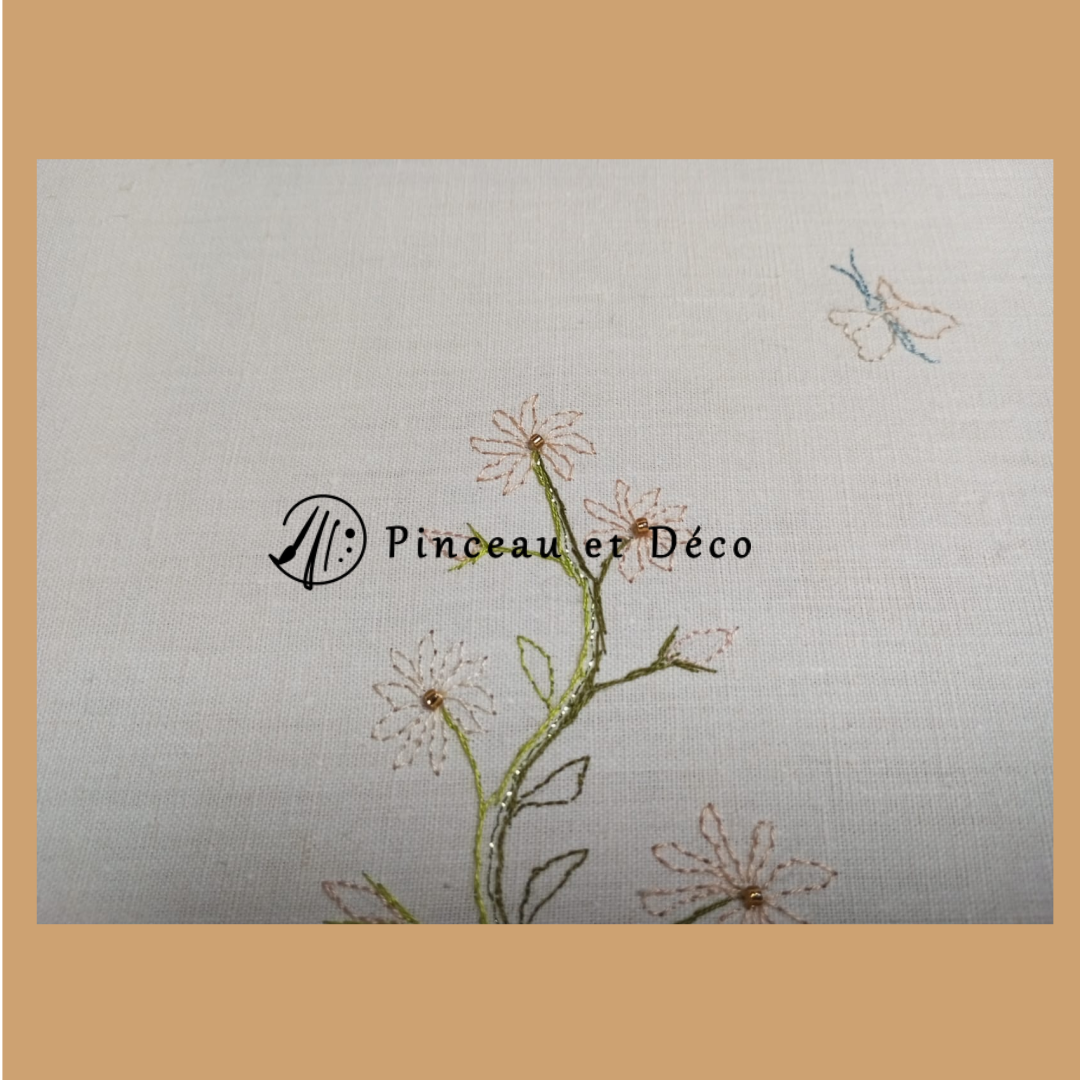 Broderie Jardin leger et fleuri