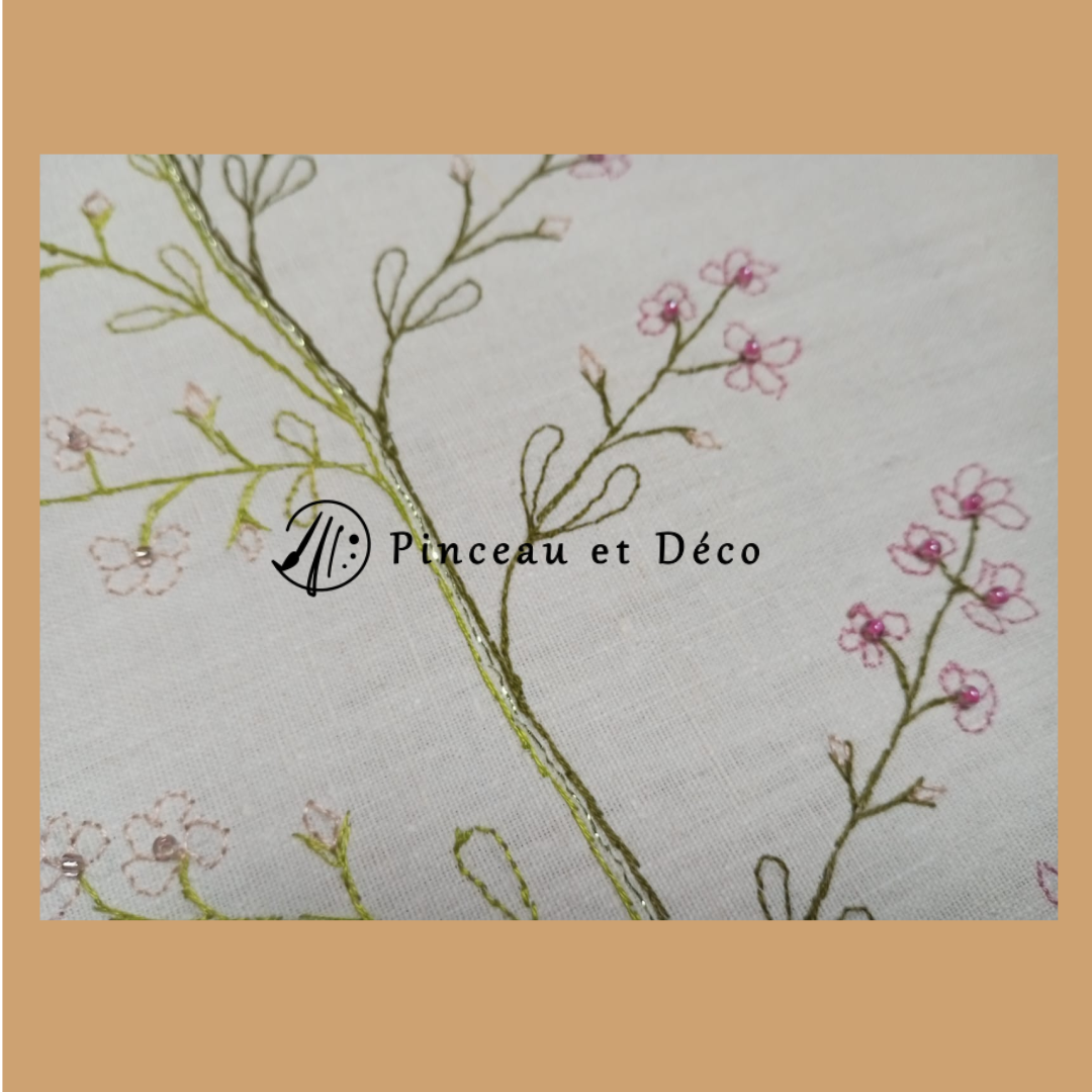 Broderie Jardin leger et fleuri
